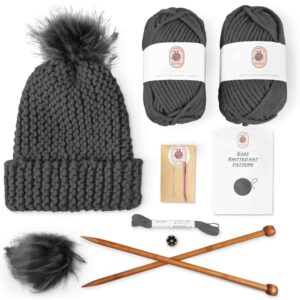 easy beginners knitting pattern and wool